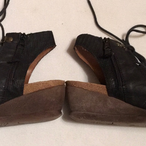 Miz Mooz Laceup Demi-Wedge sz 40 - Picture 6 of 10